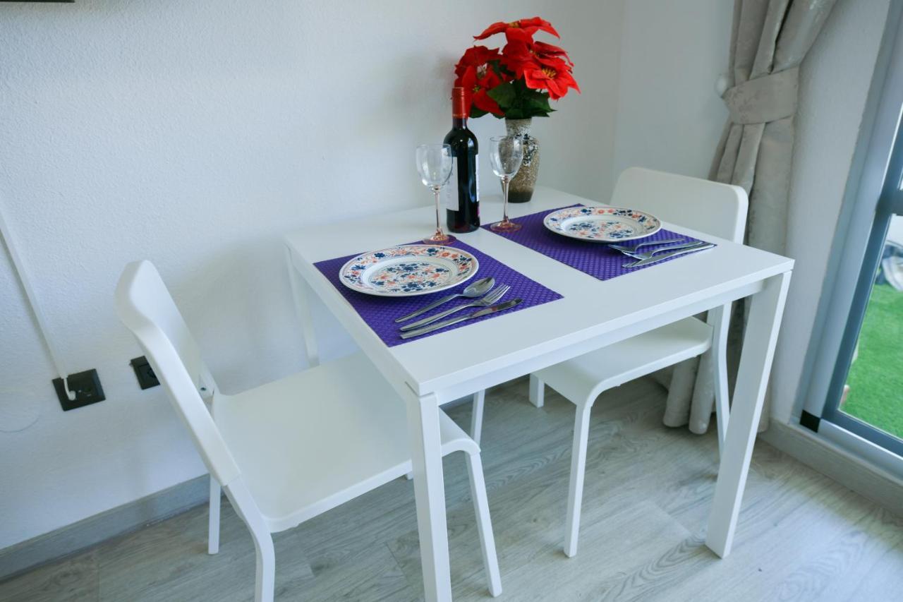 Benal Beach Sea Front Holiday Appartement