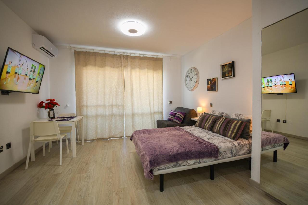 Benal Beach Sea Front Holiday Appartement *