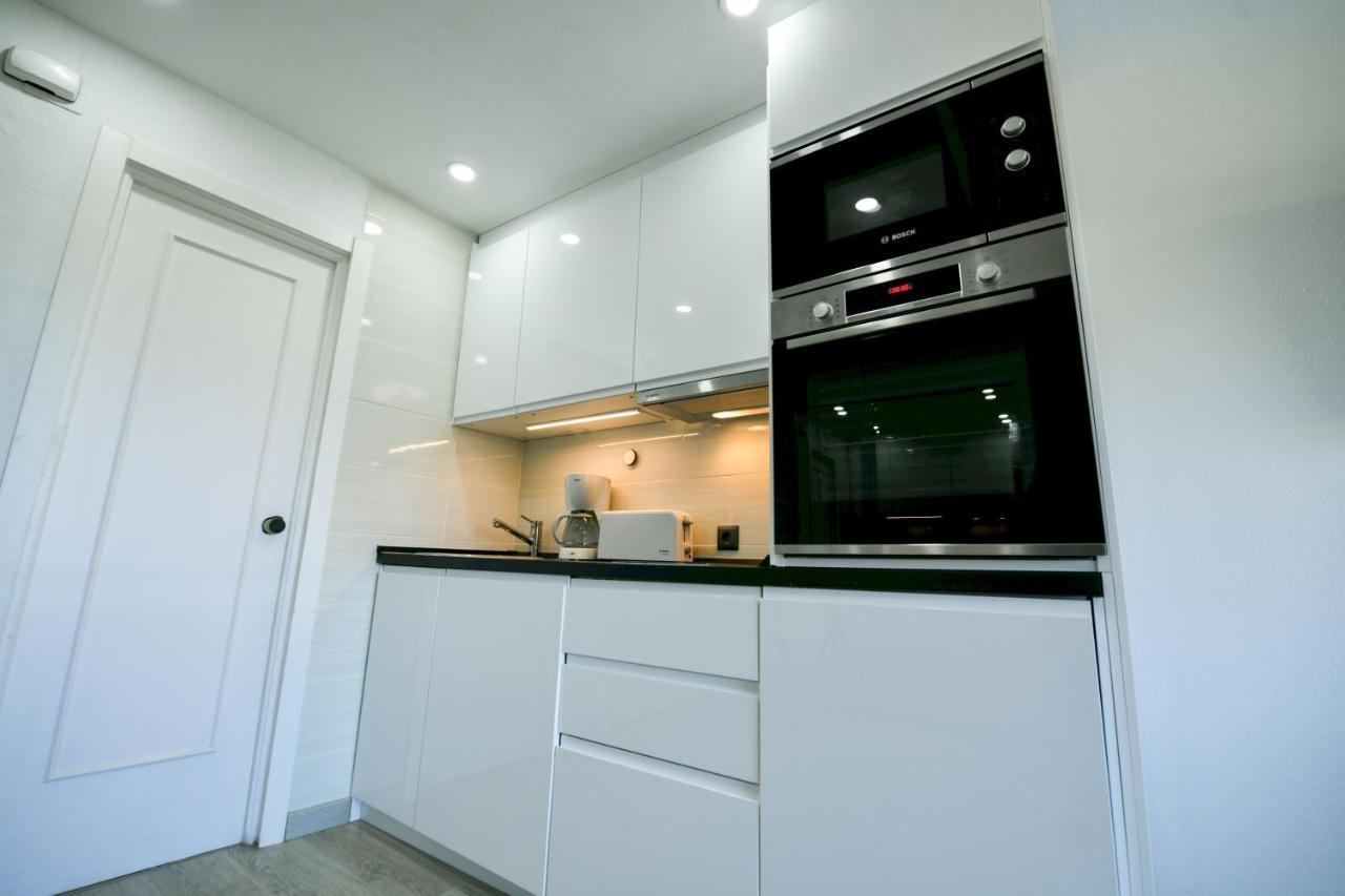 Appartement Benal Beach Sea Front Holiday *